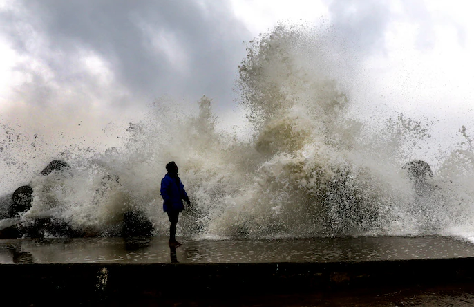 Live Updates on Cyclone Michaung